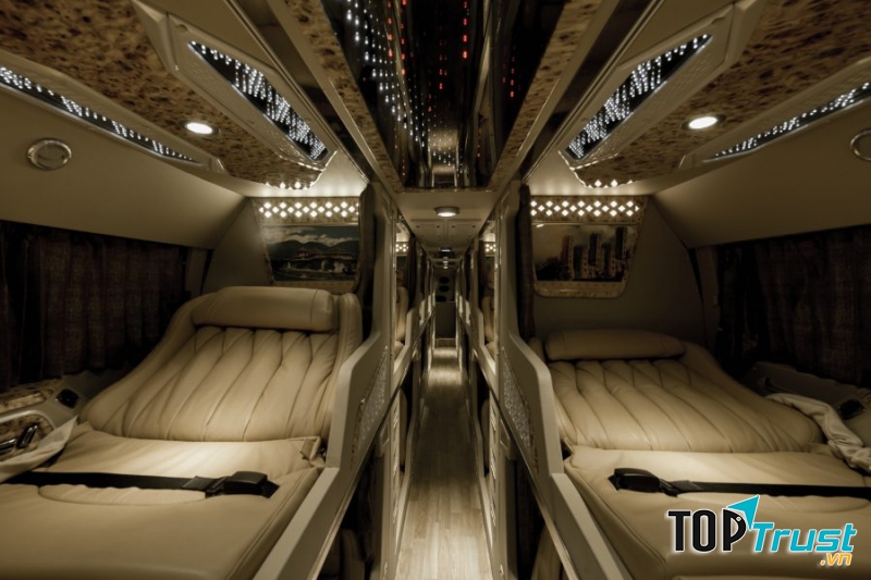 Cúc Tùng Limousine