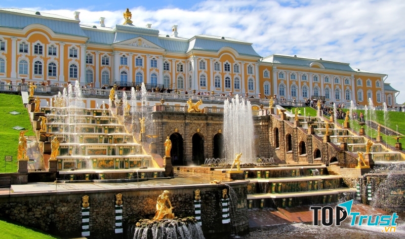 Cung điện Mùa Hè Peterhof
