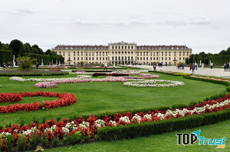 Cung điện Schönbrunn Palace