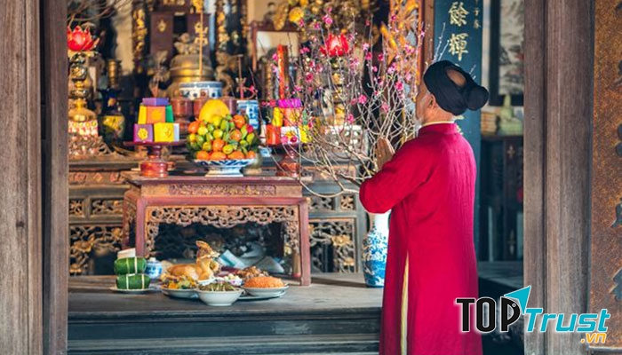 Giao thừa là thời khắc chuyển giao giữa năm mới và năm cũ