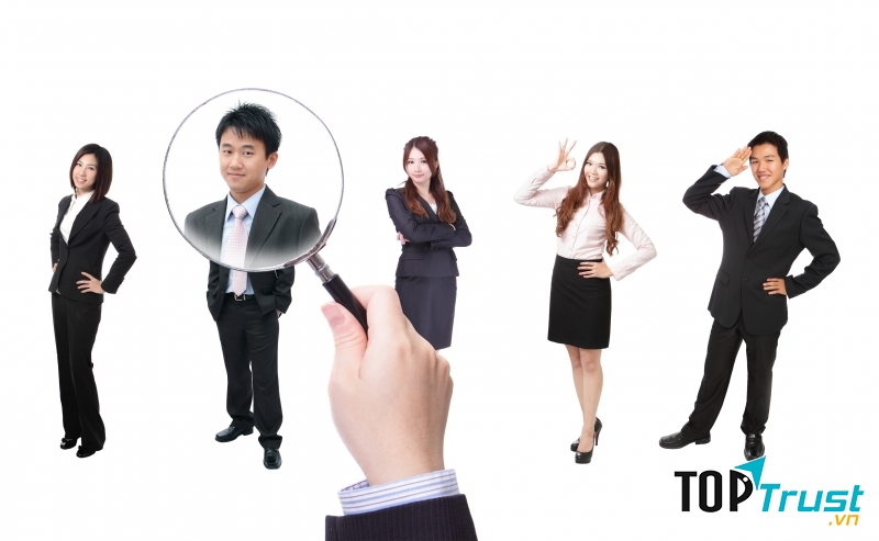 Hàng chục ngàn sinh viên tốt nghiệp hàng năm nhưng chỉ có số ít được các tuyển dụng lựa chọn