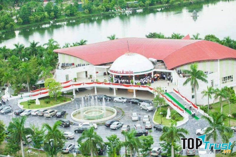 Cung lễ hội Restaurant