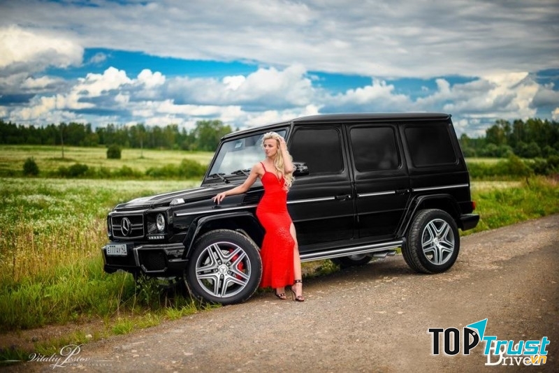 Mercedes Benz S màu đen