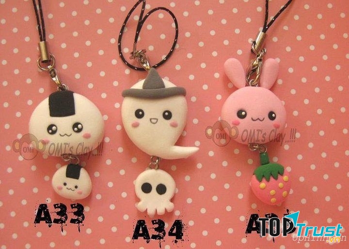 Bông tai và móc điện thoại làm từ đất sét Nhật chắc chắn sẽ làm người ấy thích thú