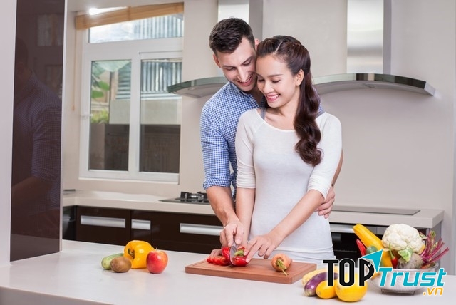 Cùng nhau nấu ăn để có một bữa tối khó quên