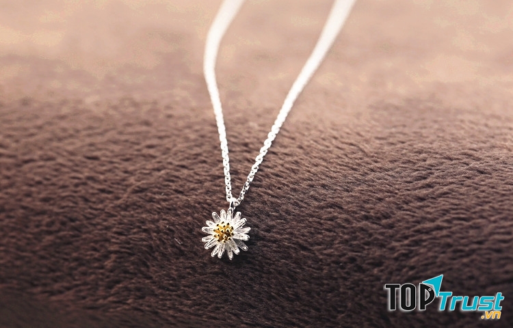 Dây chuyền bạc nữ hoa cúc vàng long lanh