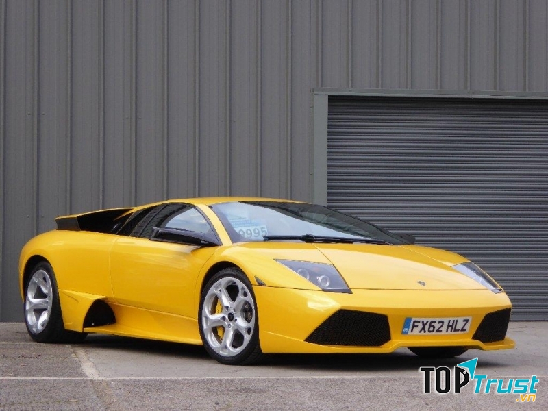 Lamborghini Murcielago màu vàng