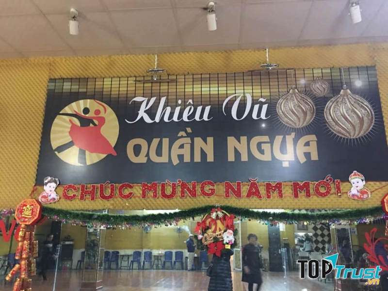 Cung thể thao Quần Ngựa