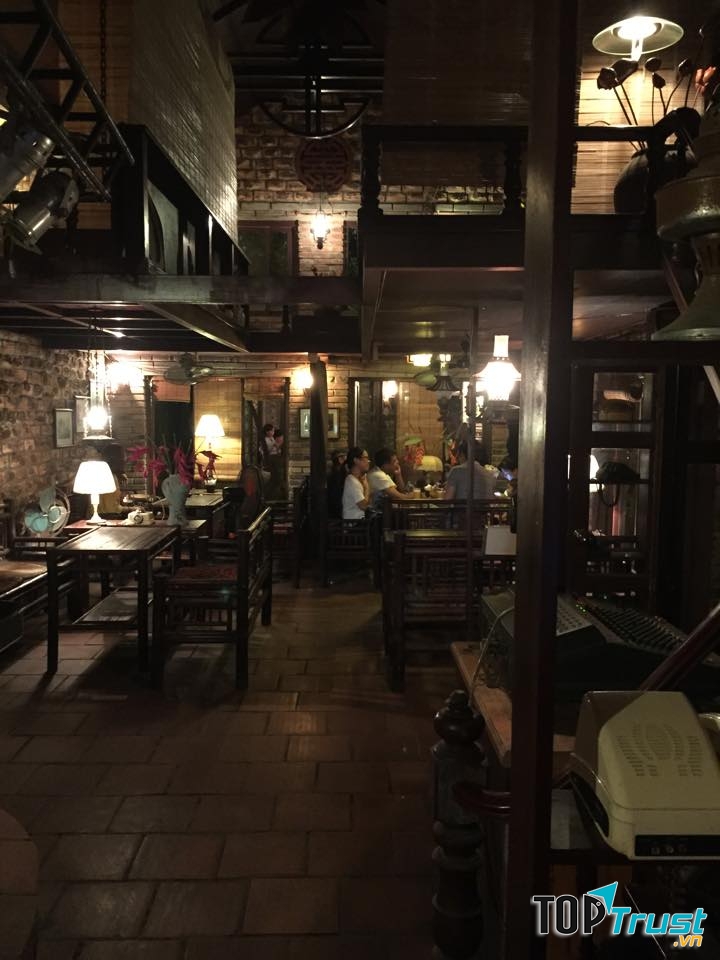 Không gian mang đậm hơi thở đương đại tại Cung Trầm Cafe