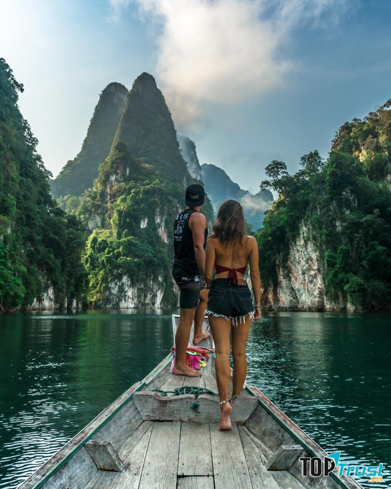 Đi du lịch cùng người yêu