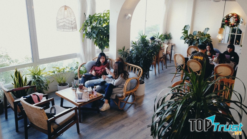 Cup Of Tea Cafe & Bistro