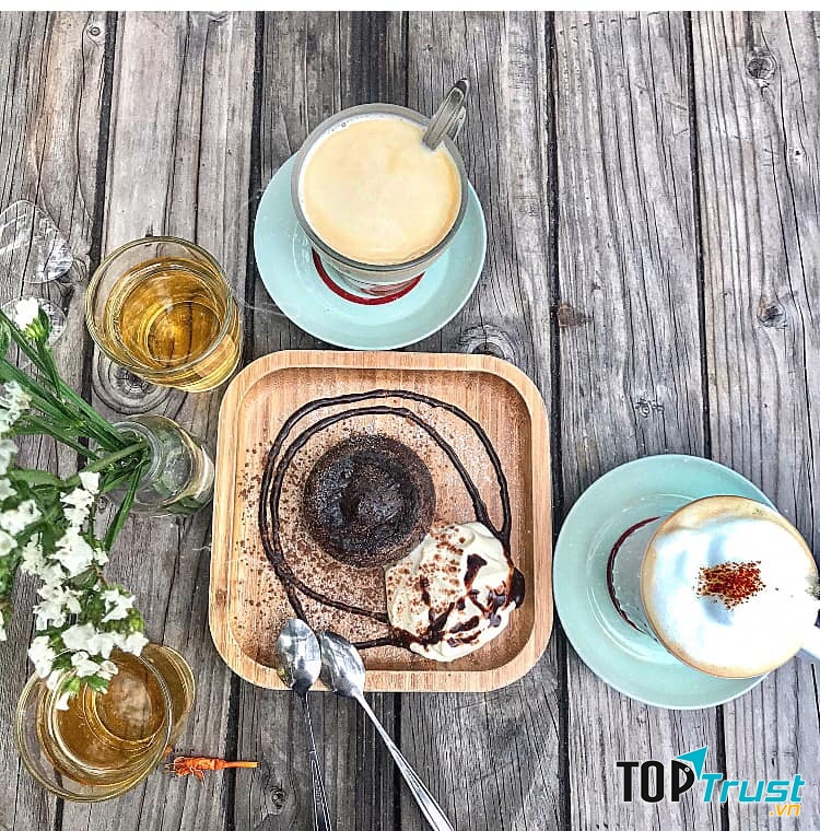 Cup of Tea Cafe & Bistro