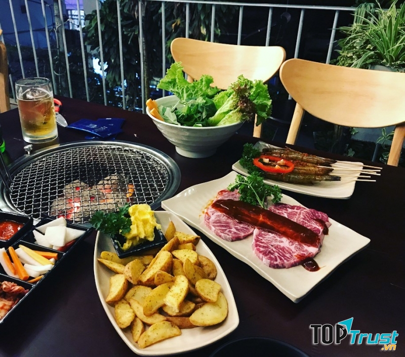 Giữa tiết trời se lạnh, một bữa tiệc hoành tráng tại Cút Kít sẽ là một gợi ý hay ho đấy.