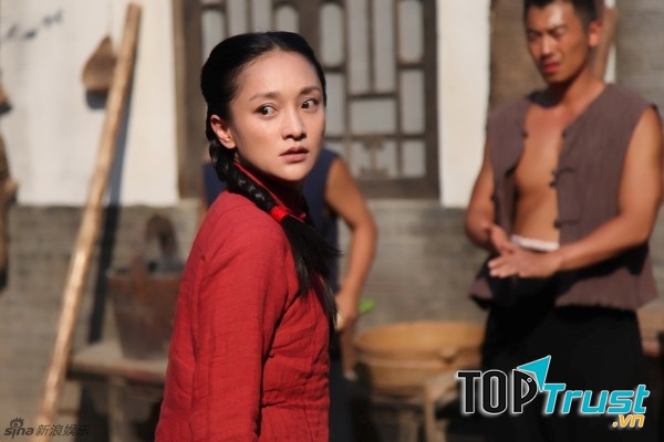 Một phân cảnh trong phim Cao lương đỏ