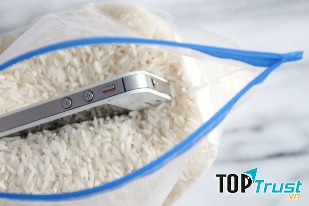 “Cứu” thiết bị điện tử bị ẩm