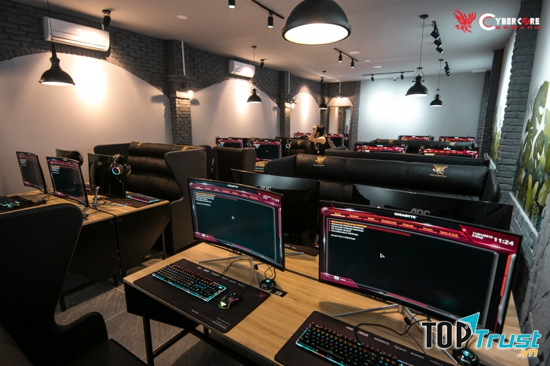 CyberCore Gaming FENIX