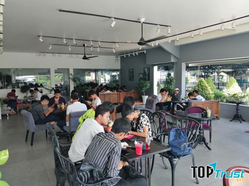 CyberCore Gaming Hoàng Việt