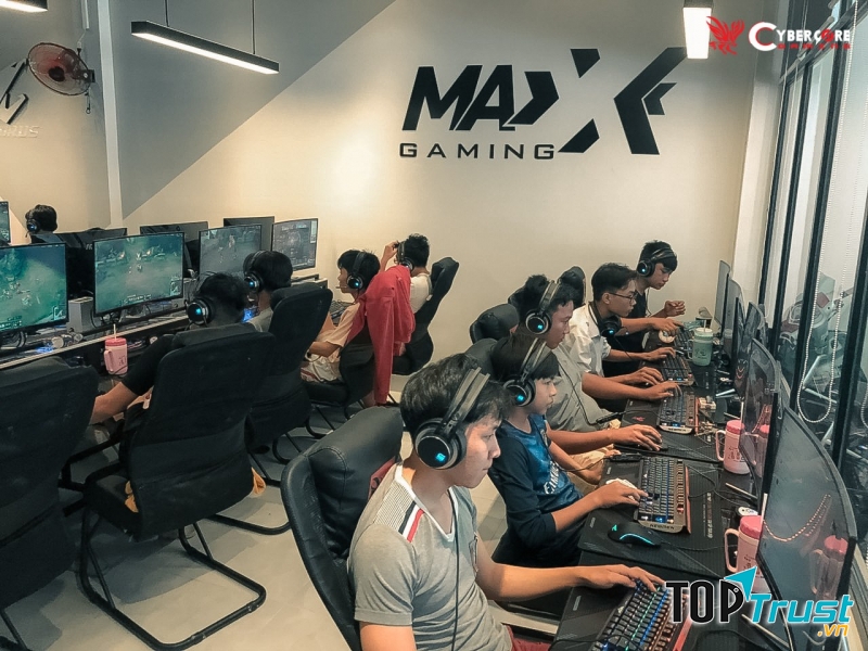 CyberCore Gaming MAXX