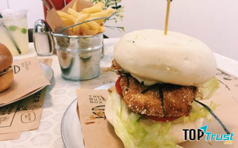 Hamburger của The Burger Box Hà Nội