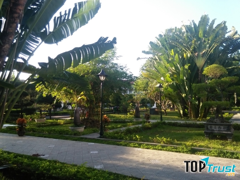 Nó có làm bạn thoáng nhớ về khu vườn xanh lá ở quê nhà?