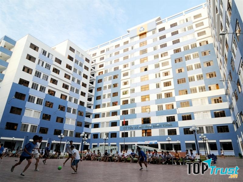 KTX Đại học Bách Khoa TP.HCM