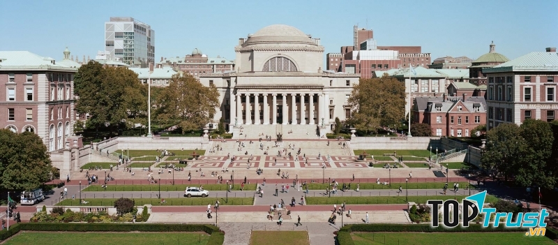 Khung cảnh tấp nập tại Đại học Columbia