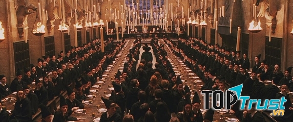 Bối cảnh hoàn hảo cho tòa lâu đài Hogwarts trong series phim Harry Potter.