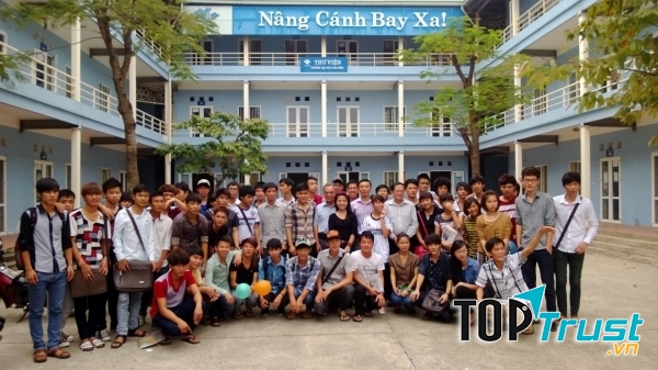 Đại Học Hòa Bình