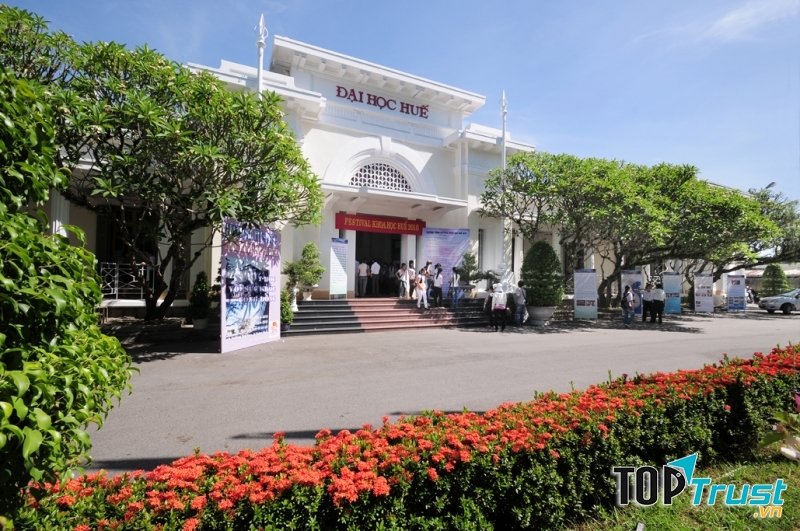 Đại học Huế