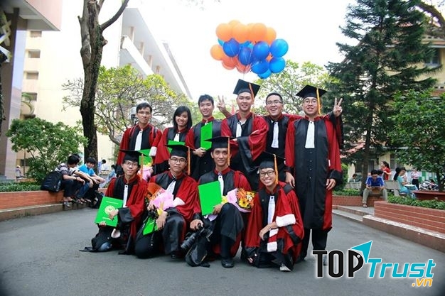 Sinh viên ĐH KHTN TP.HCM
