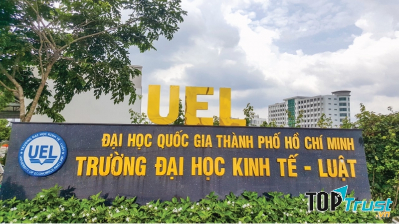 Trường Đại học Kinh tế - Luật