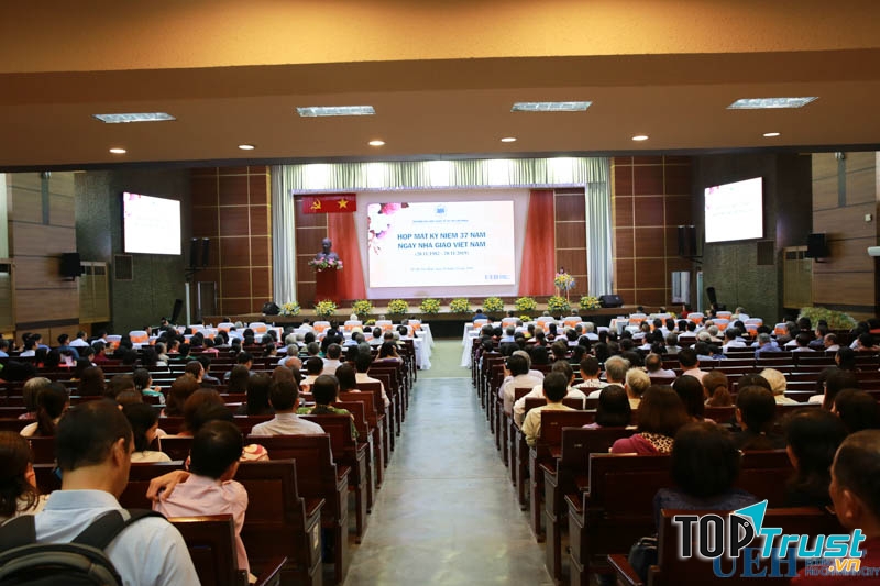 Đại học Kinh tế TPHCM