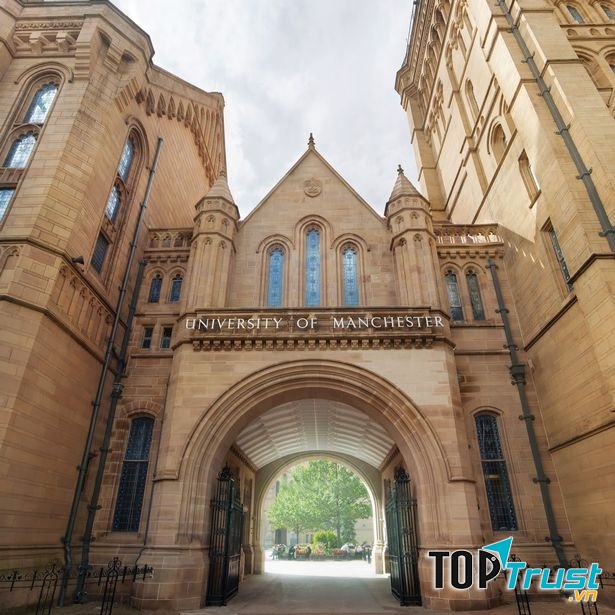 Đại học Manchester là ngôi trường có khuôn viên rộng nhất ở nước Anh