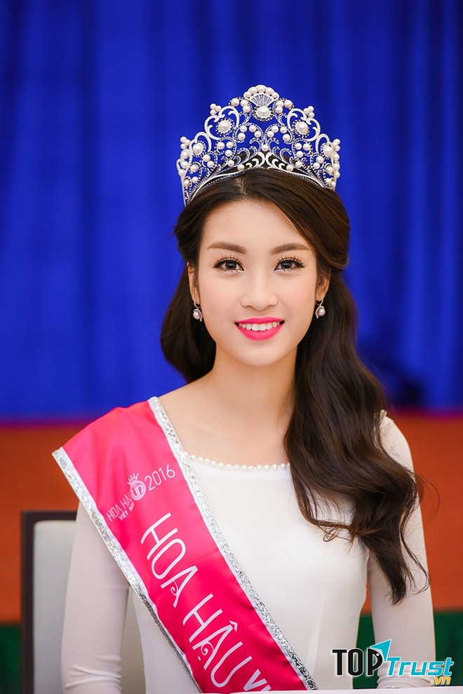 Hoa hậu Việt Nam 2016 Đỗ Mỹ Linh là sinh viên Đại học Ngoại thương