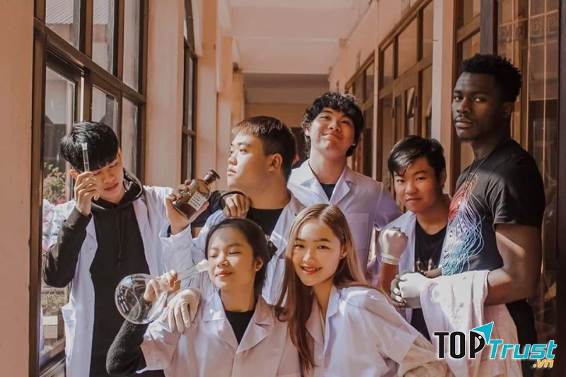 Sinh viên Đại học Nông lâm Thái Nguyên