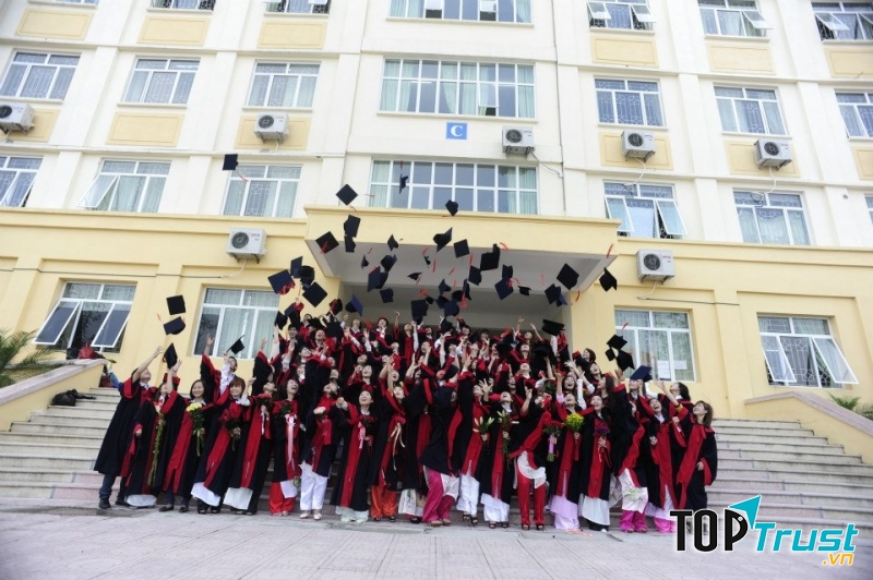 Thế hệ trẻ Sinh viên Đại học Thành Đô