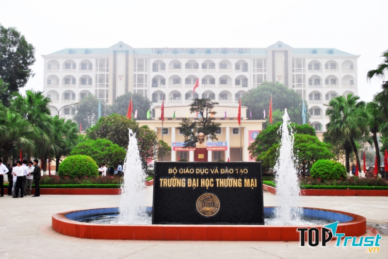 Đại học Thương mại