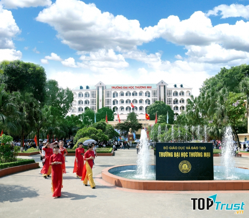 Đại học thương mại - Vietnam University of Commerce