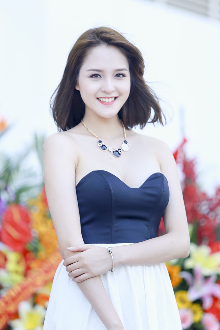 Con gái trường đại học Văn Hóa rất quy tắc, dễ thương, chuẩn mực