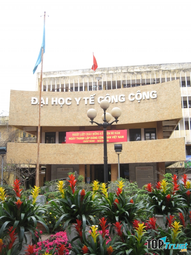 Đại học Y tế công cộng