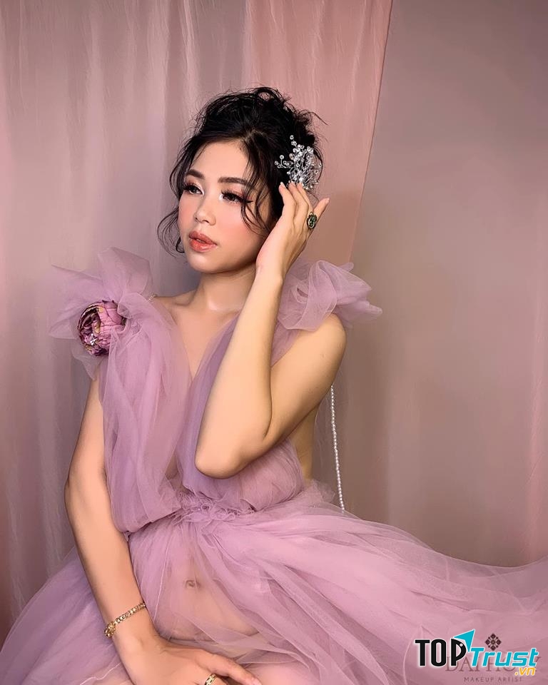 Đài Holy - thợ chụp bầu đẹp.
