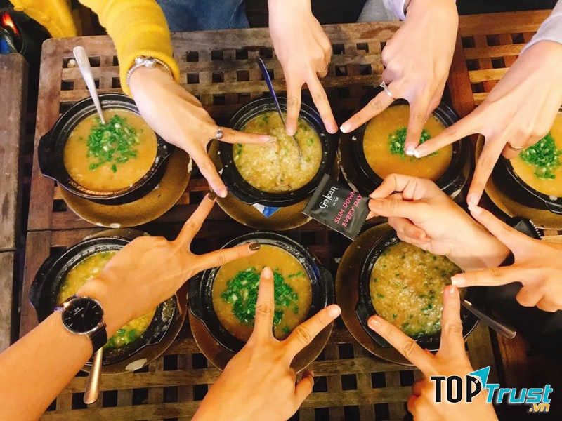 Đài Loan Trà Quán - Cháo & Trà