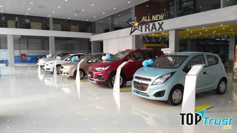 Khu vực trưng bày xe