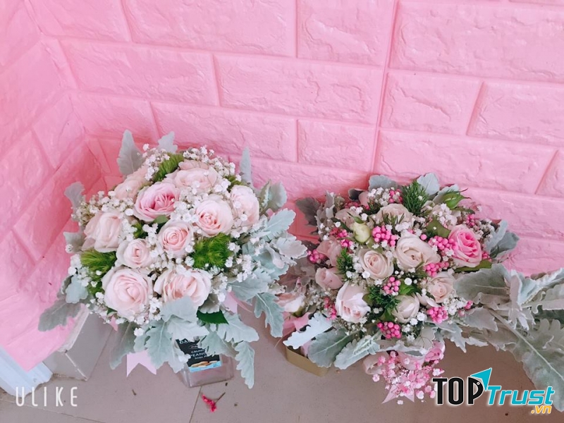 Thùy Nhiên chuyên cung cấp những mẫu hoa sáp đám cưới và hoa khai trương, hoa sinh nhật