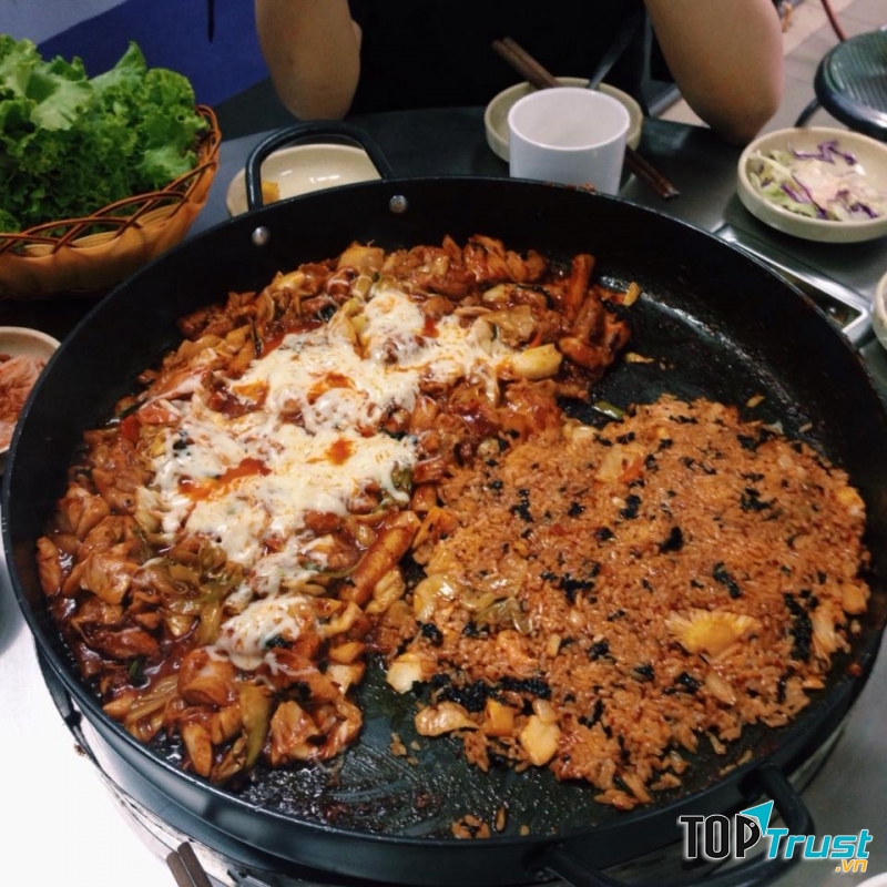 Gà xào bắp cải