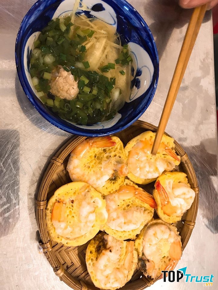 Quán còn có điểm sáng là các loại nước uống rất thanh, ngon, là nơi thích hợp để các bạn đến ăn cùng bạn bè thoải mái nhé