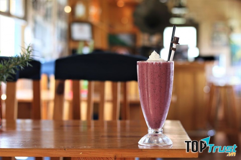 Dalat Train Cafe