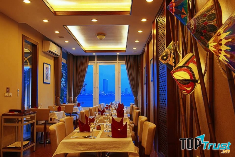 Dalcheeni Restaurant