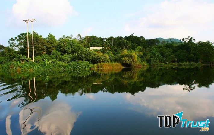 Đầm Ao Châu