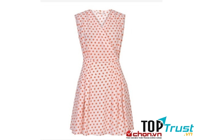 Đầm chấm bi cổ chữ V gợi cảm của Cocoxi